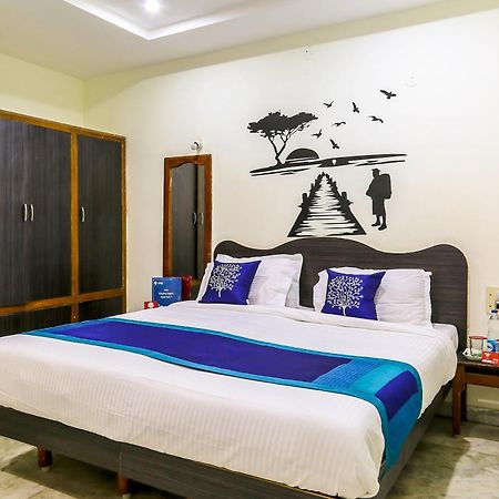 Collection O Poojith Residency Hotel Tirupati Kültér fotó